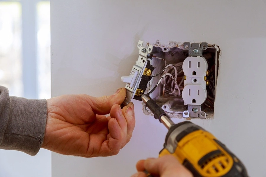 How To Choose A Reliable Residential Electrician Nixa MO How To Choose A Reliable Residential Electrician Nixa MO